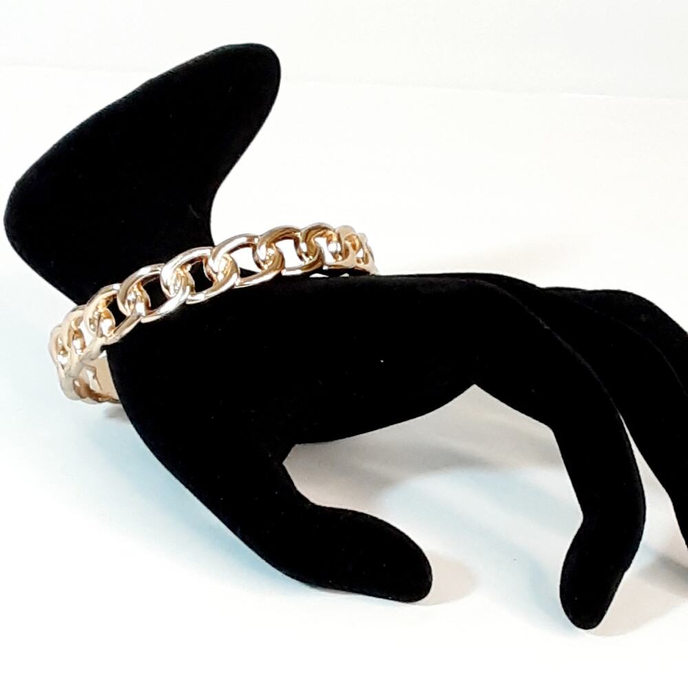 Gold Tone Chain Link Style Bangle Bracelet Not Articulated